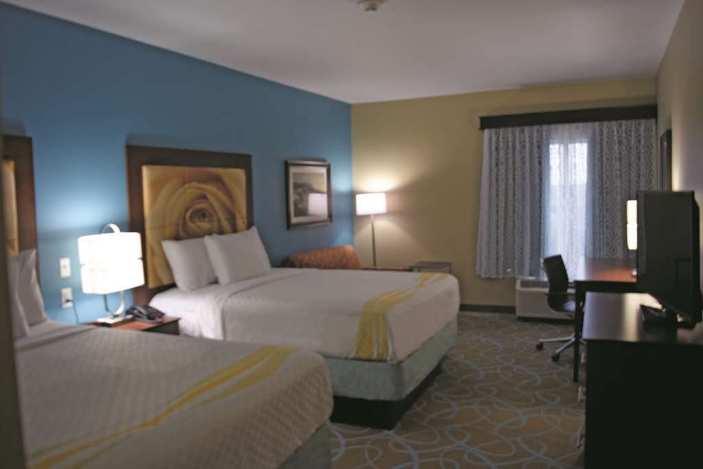 La Quinta By Wyndham Niagara Falls Room photo
